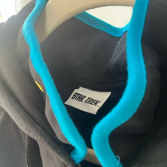 Star Trek TNG zip up sweatshirt. Science officer blue/teal NWOT - Picture 3 of 6